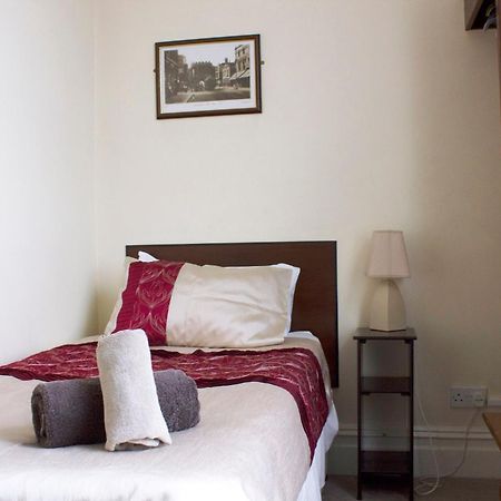 Отель Landguard House Bed Only Саутгемптон Экстерьер фото
