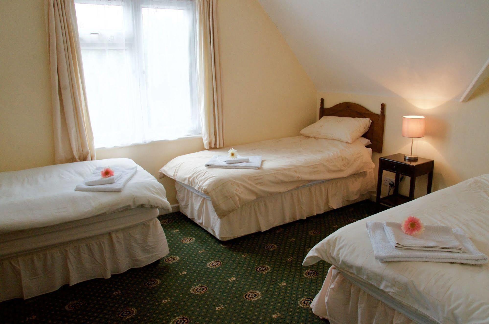 Отель Landguard House Bed Only Саутгемптон Экстерьер фото